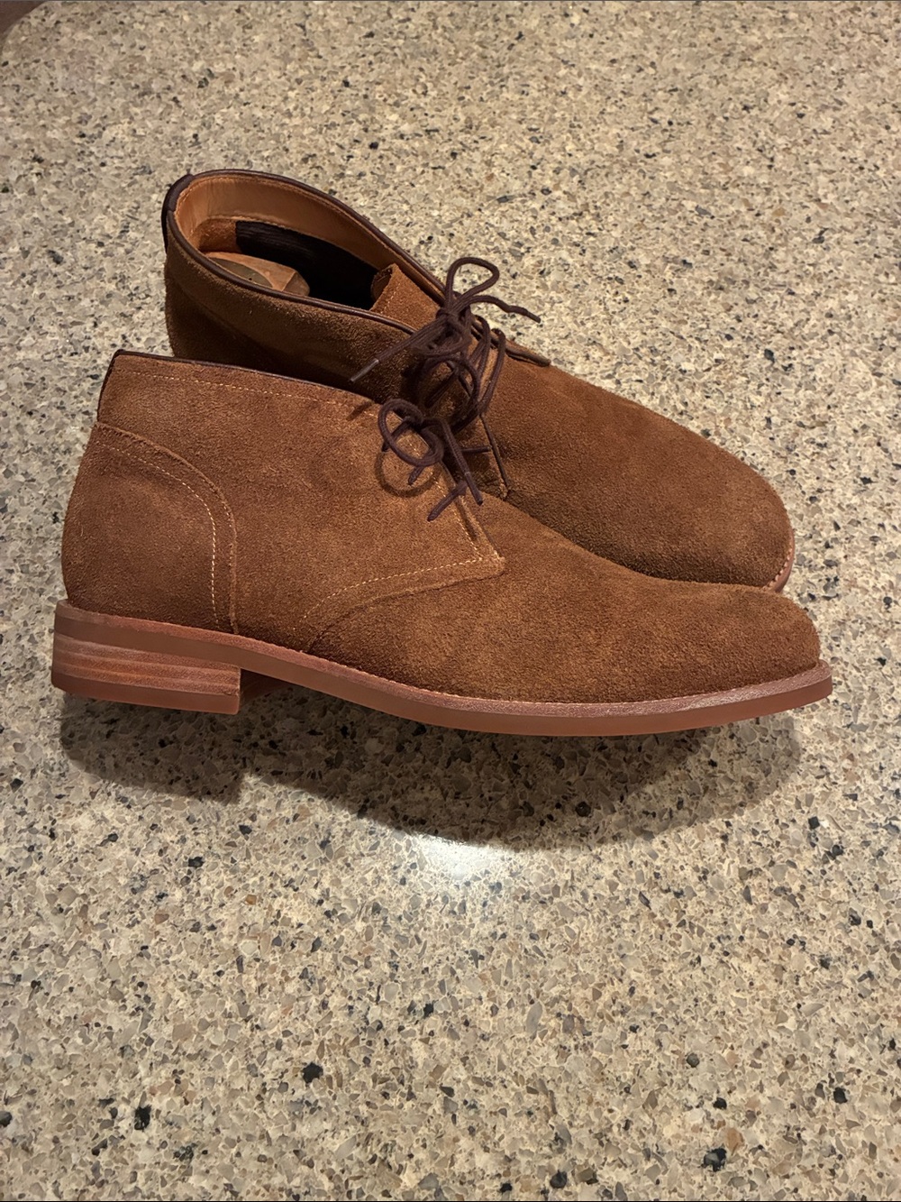 Men’s 10 Warfield & Grand Valley Suede Boot in Rust like new